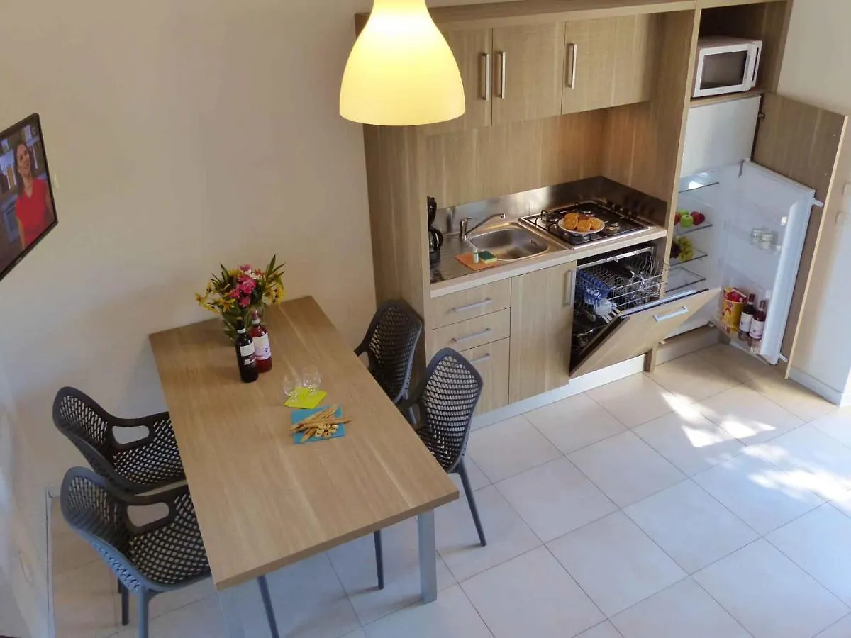 Apartments In Castelnuovo Del Garda 22107